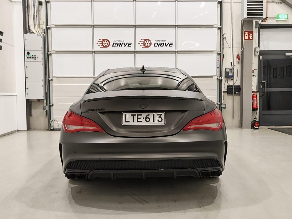 Mercedes-Benz CLA 45 AMG 5