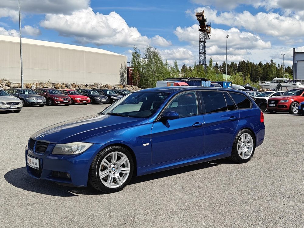 BMW 330 1