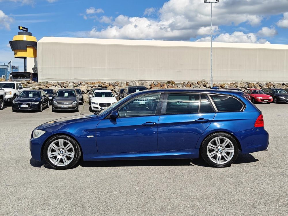 BMW 330 3