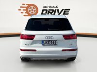 Audi Q7 4