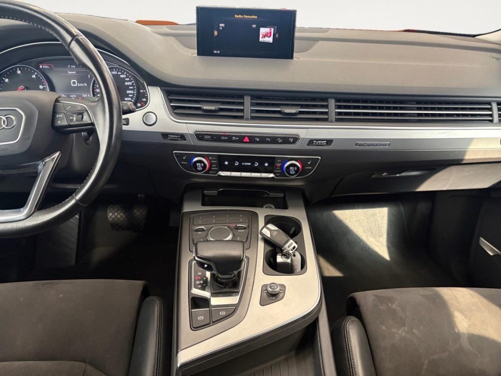 Audi Q7 13