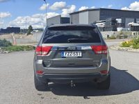 Jeep Grand Cherokee 12