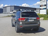 Jeep Grand Cherokee 11