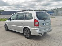 Opel Zafira 4