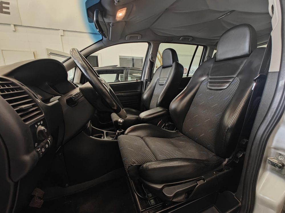Opel Zafira 12