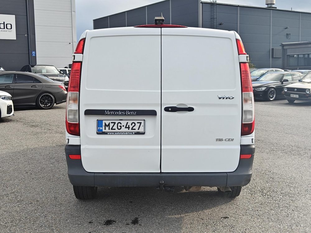 Mercedes-Benz Vito 7