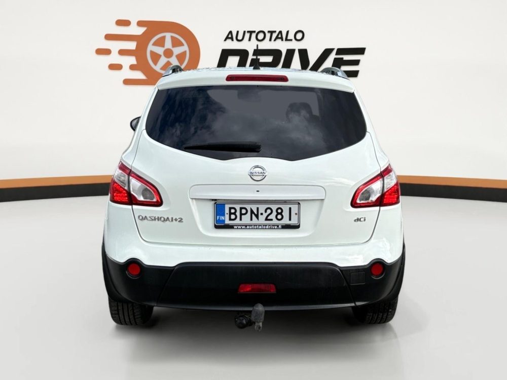 Nissan Qashqai+2 5