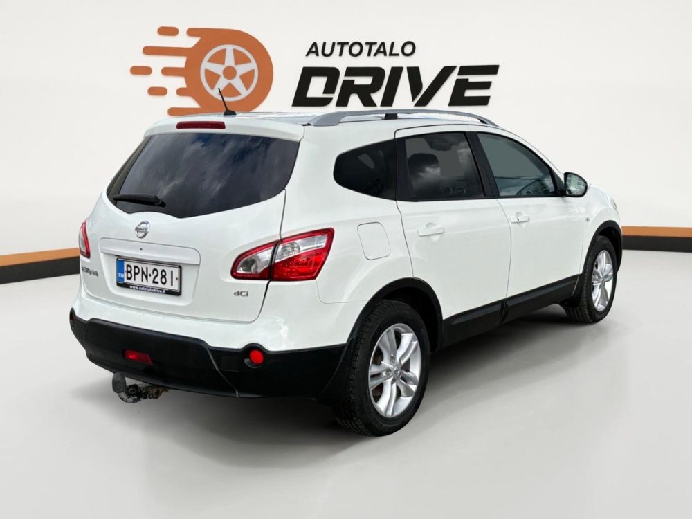 Nissan Qashqai+2 6