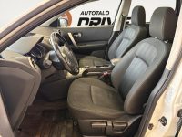 Nissan Qashqai+2 11
