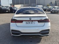 BMW 745 7