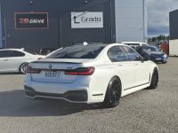 BMW 745 9