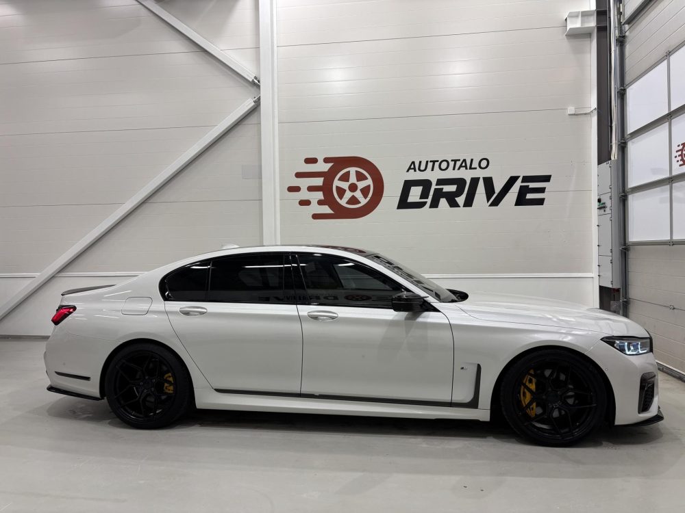 BMW 745 9