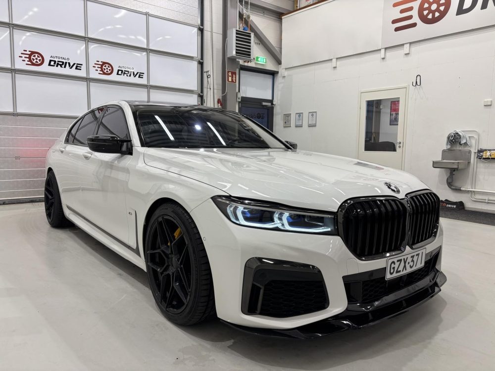 BMW 745 11
