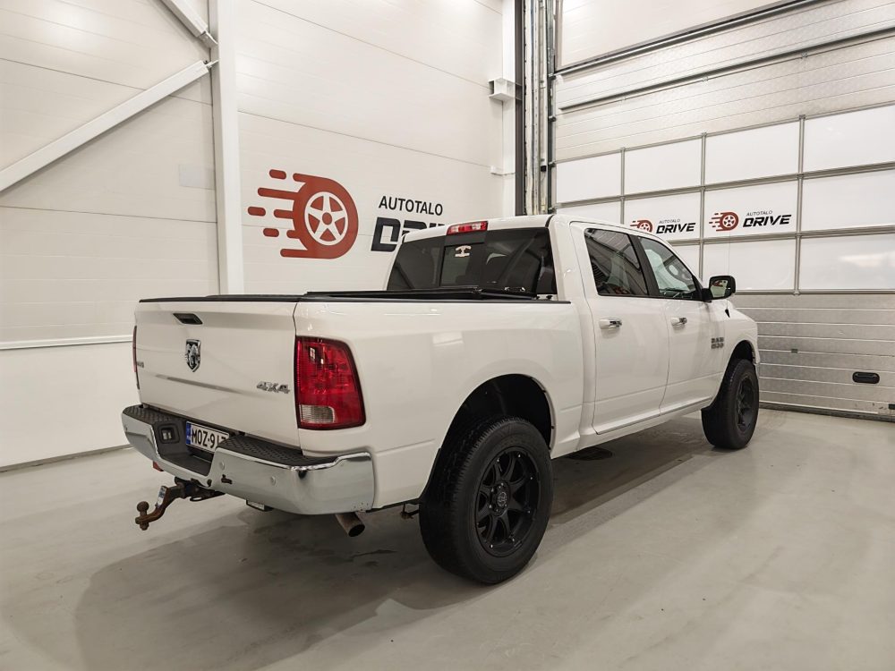Dodge Ram 1500 9