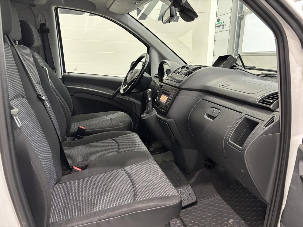 Mercedes-Benz Vito 10