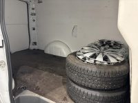 Mercedes-Benz Vito 12