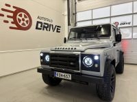 Land Rover Defender 2