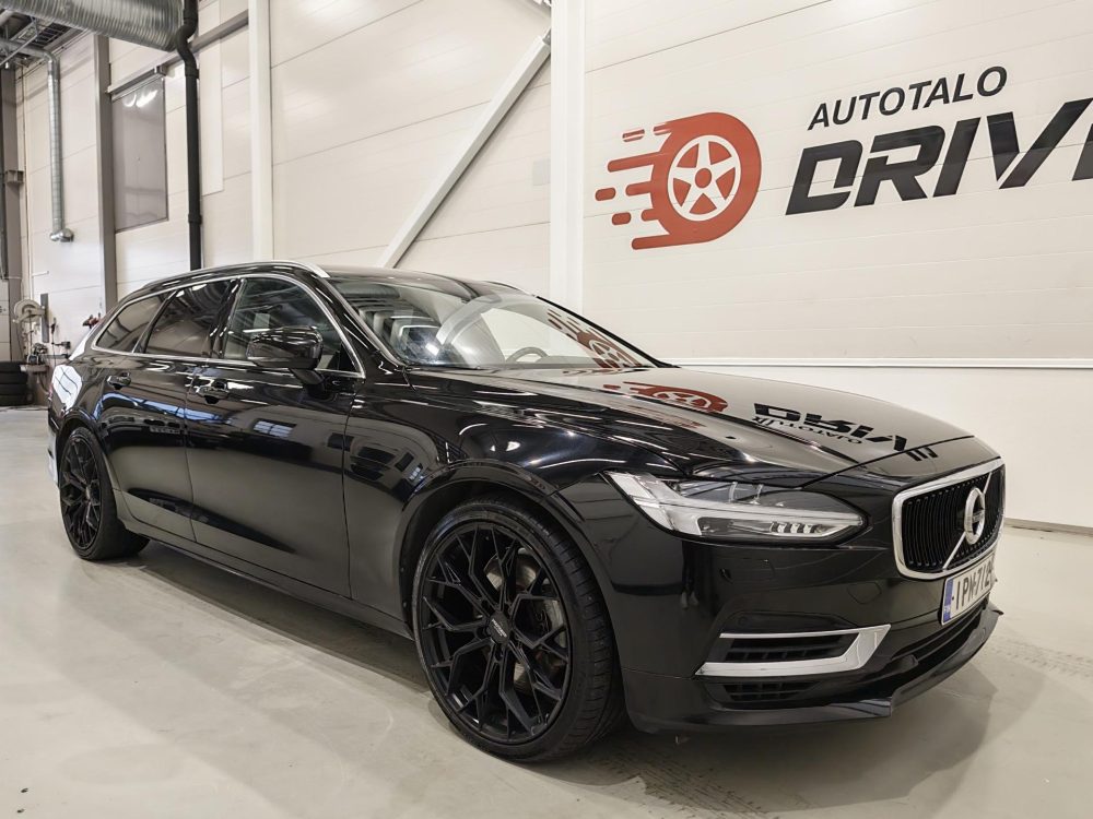 Volvo V90 8
