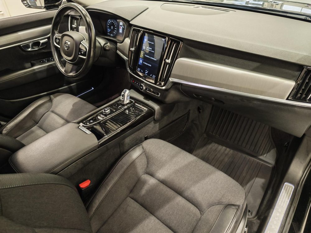 Volvo V90 14