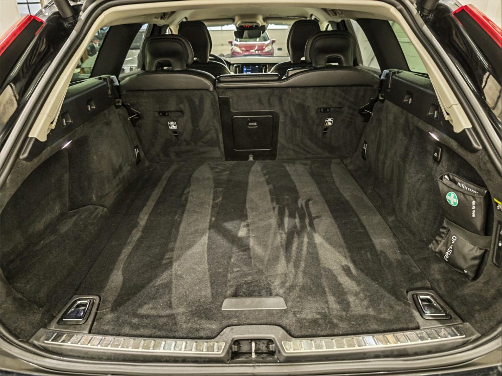 Volvo V90 21