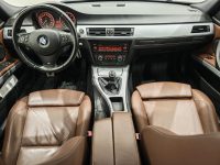 BMW 330 15
