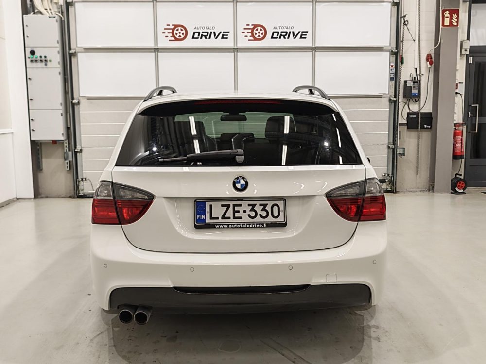 BMW 330 5