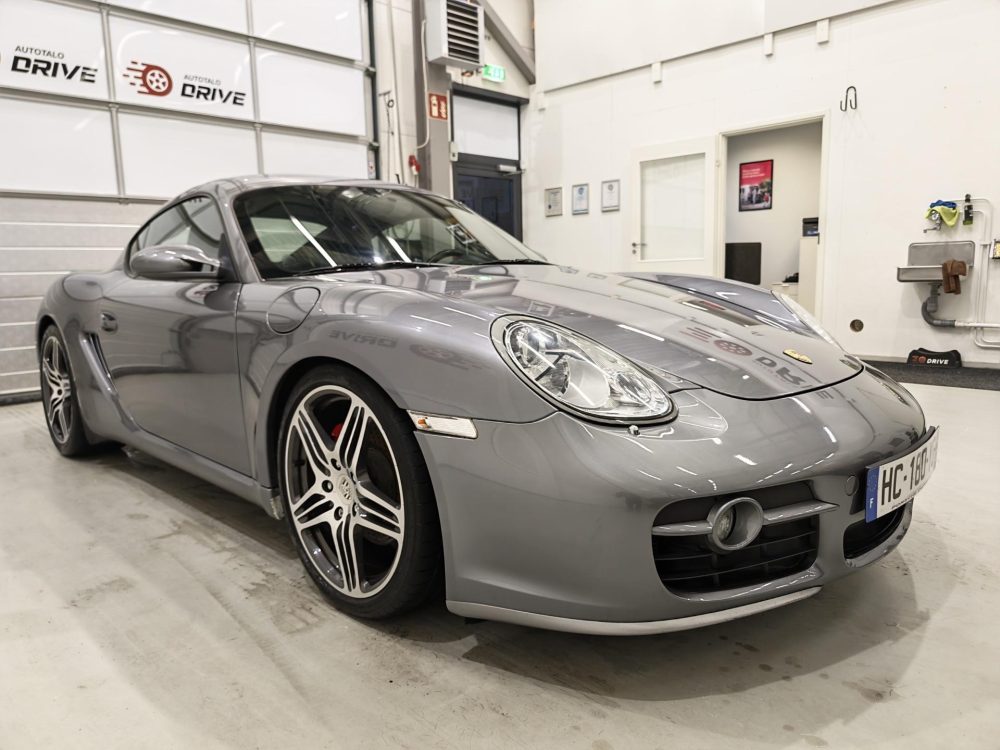 Porsche Cayman 8