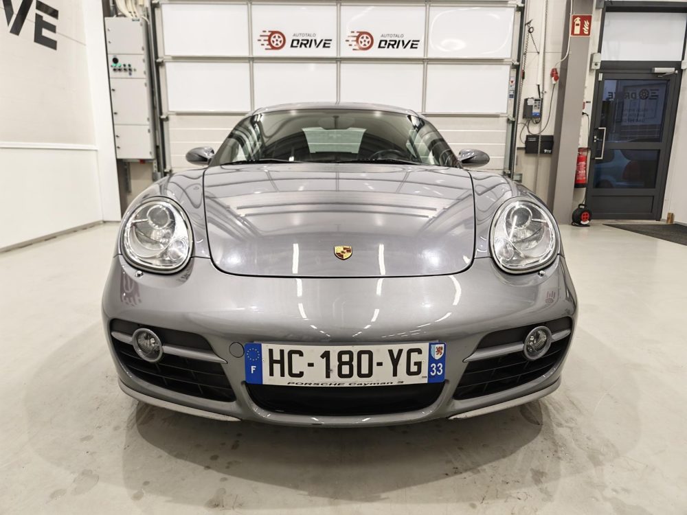 Porsche Cayman 6