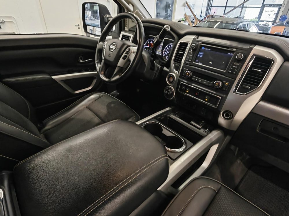 Nissan Titan 13