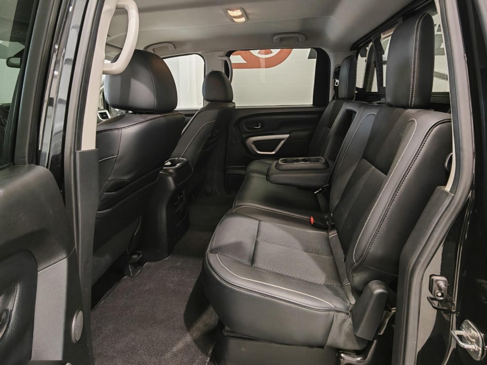 Nissan Titan 15