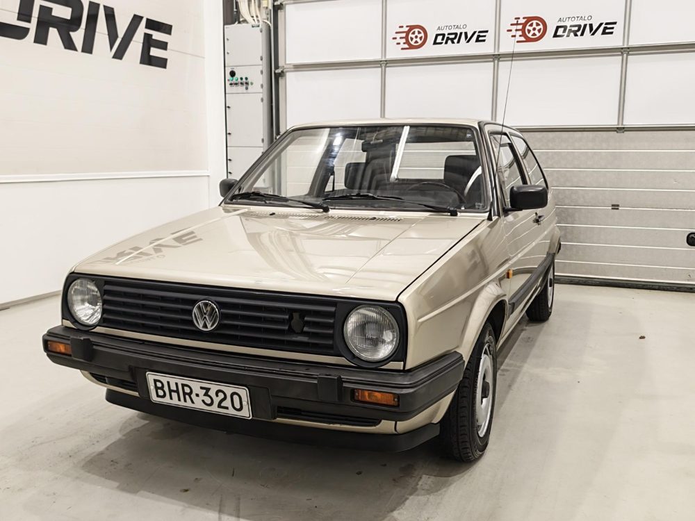 Volkswagen Golf 17