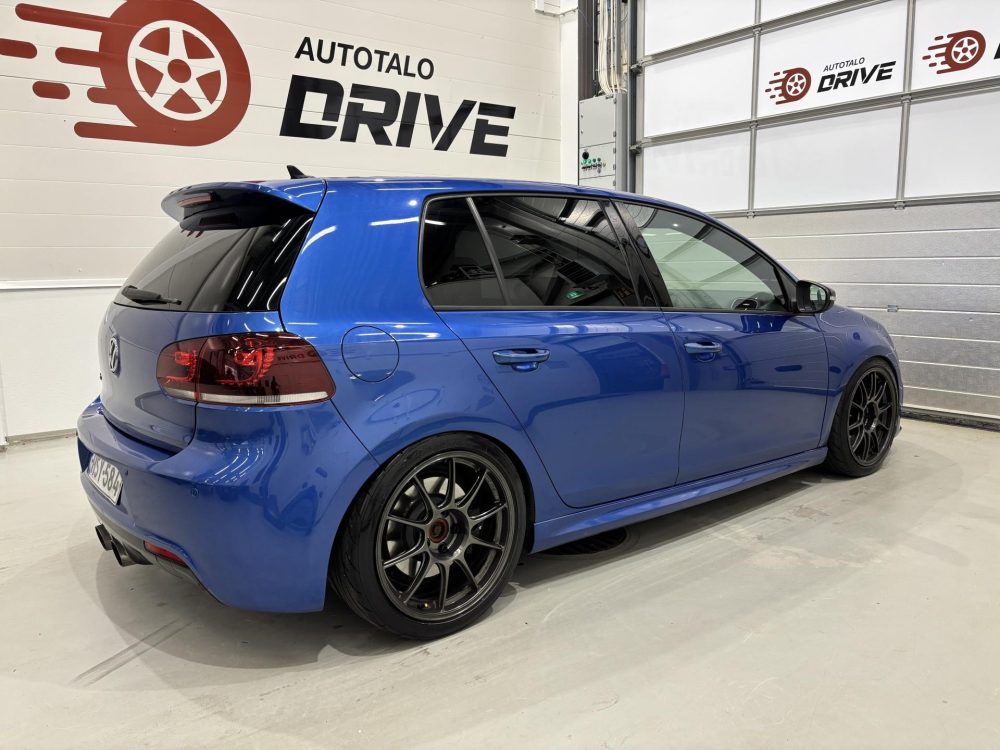 Volkswagen Golf 9