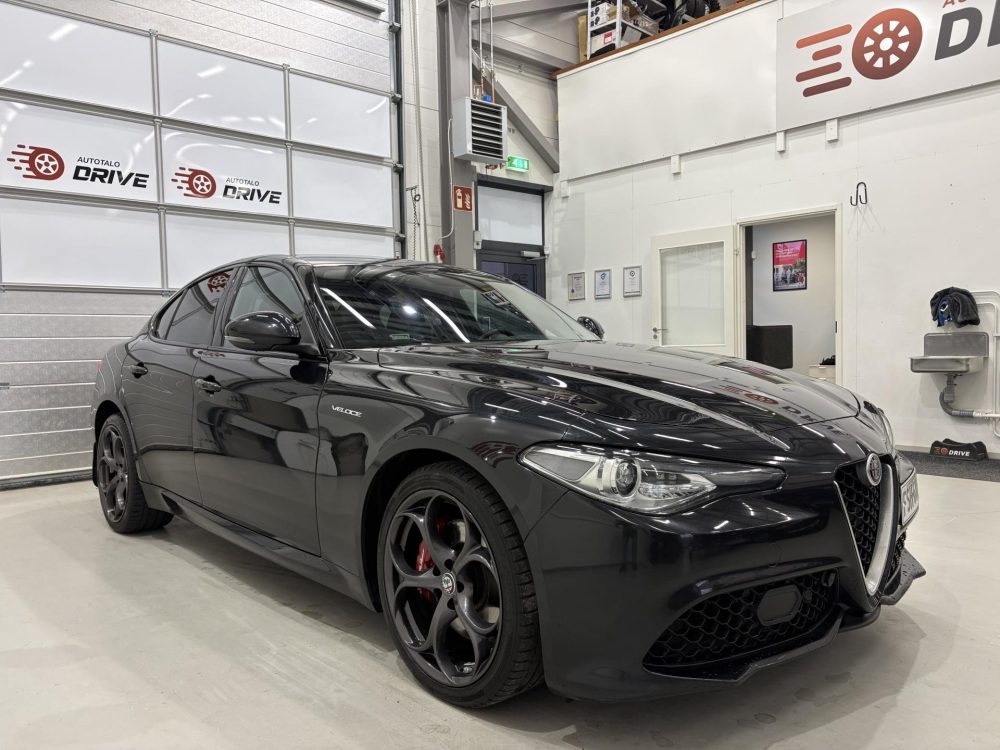Alfa Romeo Giulia 3