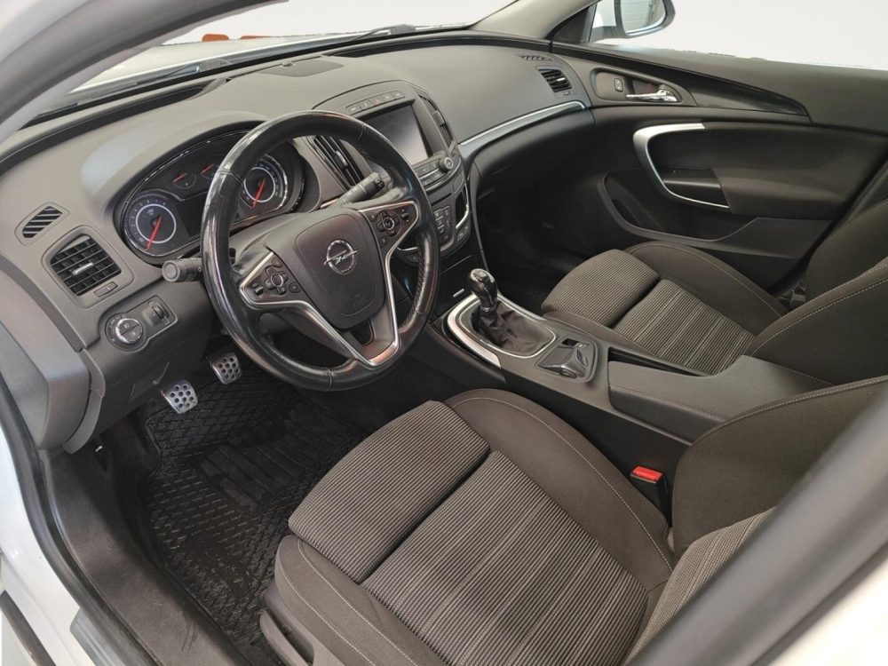 Opel Insignia 10