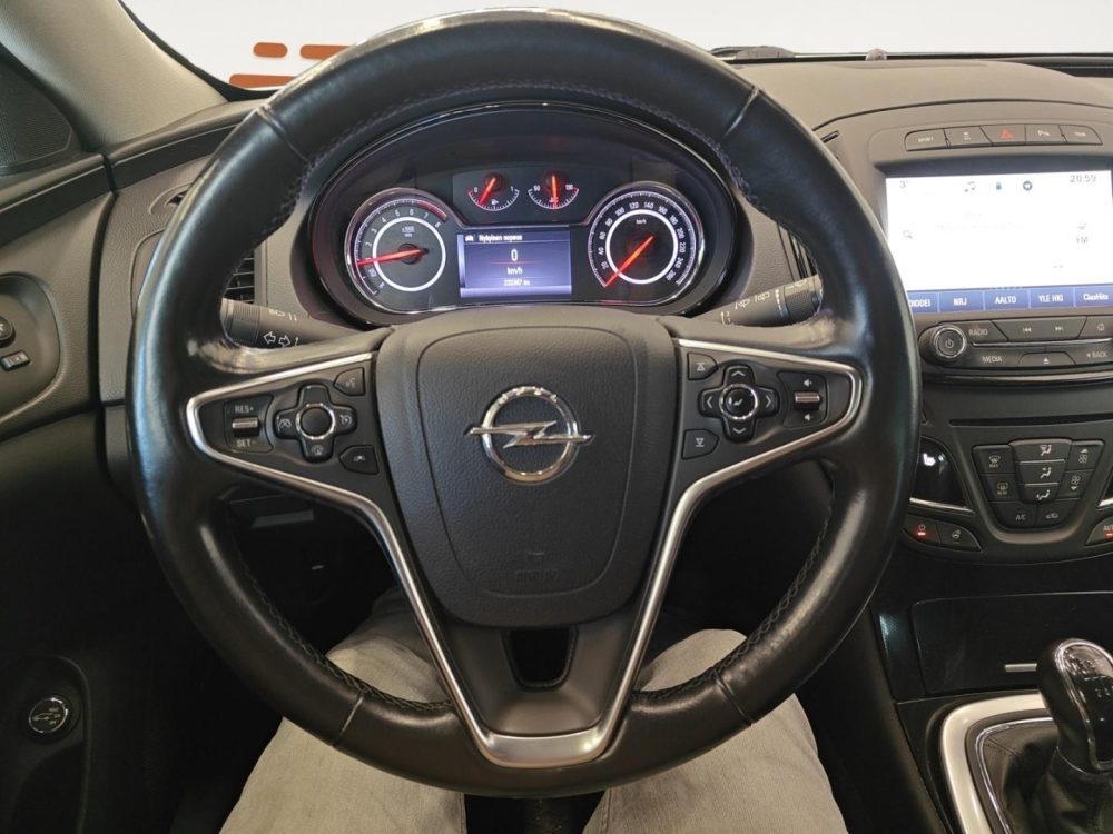 Opel Insignia 15