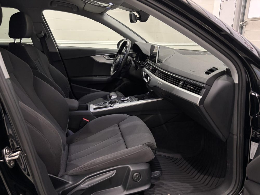 Audi A4 11
