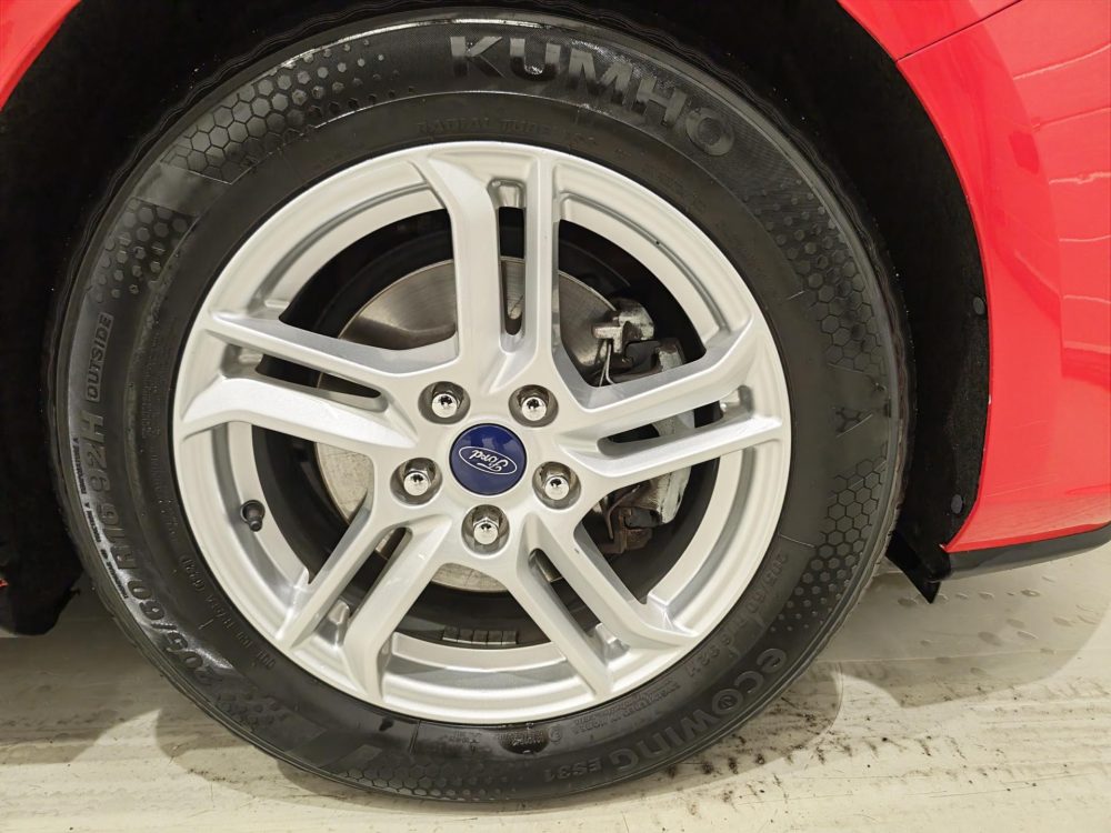 Ford Focus 26