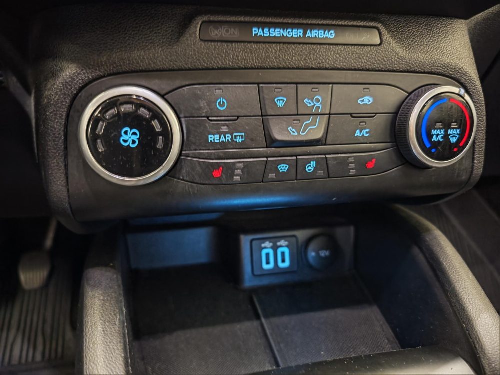 Ford Focus 23