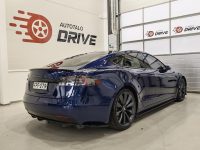 Tesla Model S 6