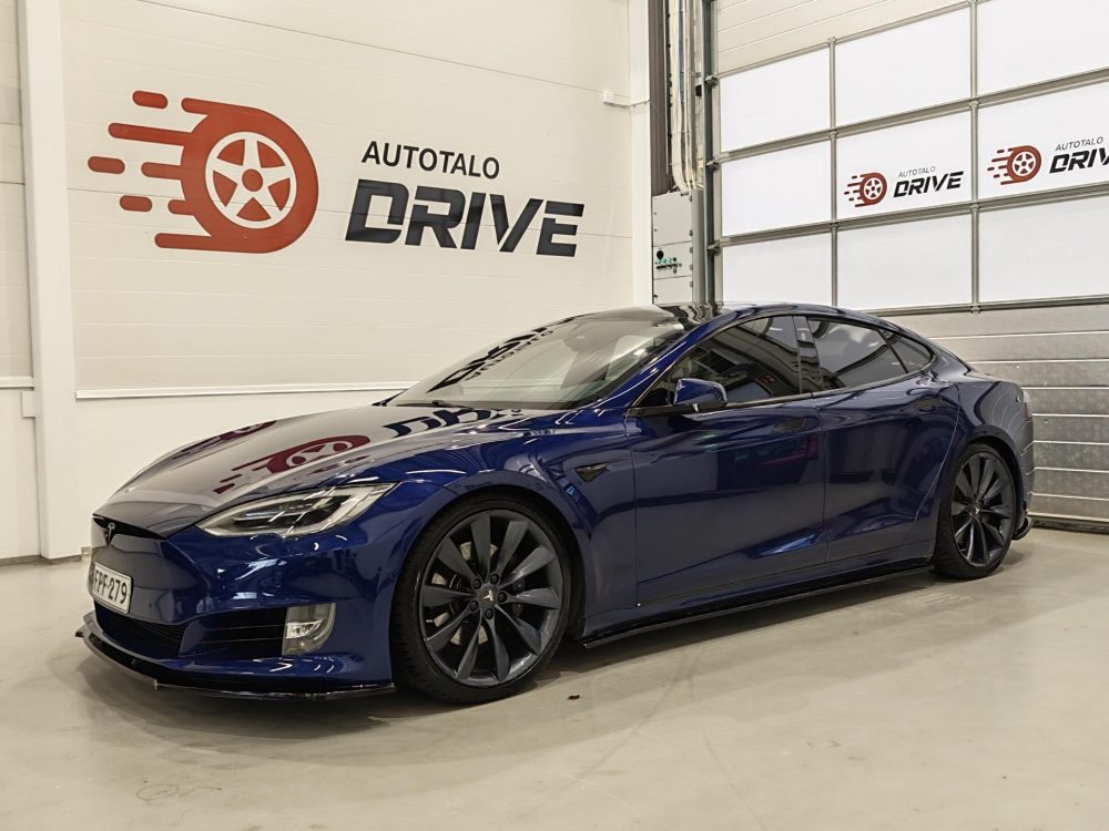 Tesla Model S 2