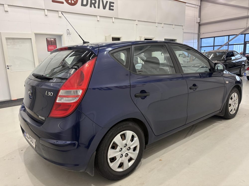 Hyundai i30 4
