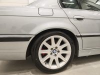 BMW 750 13