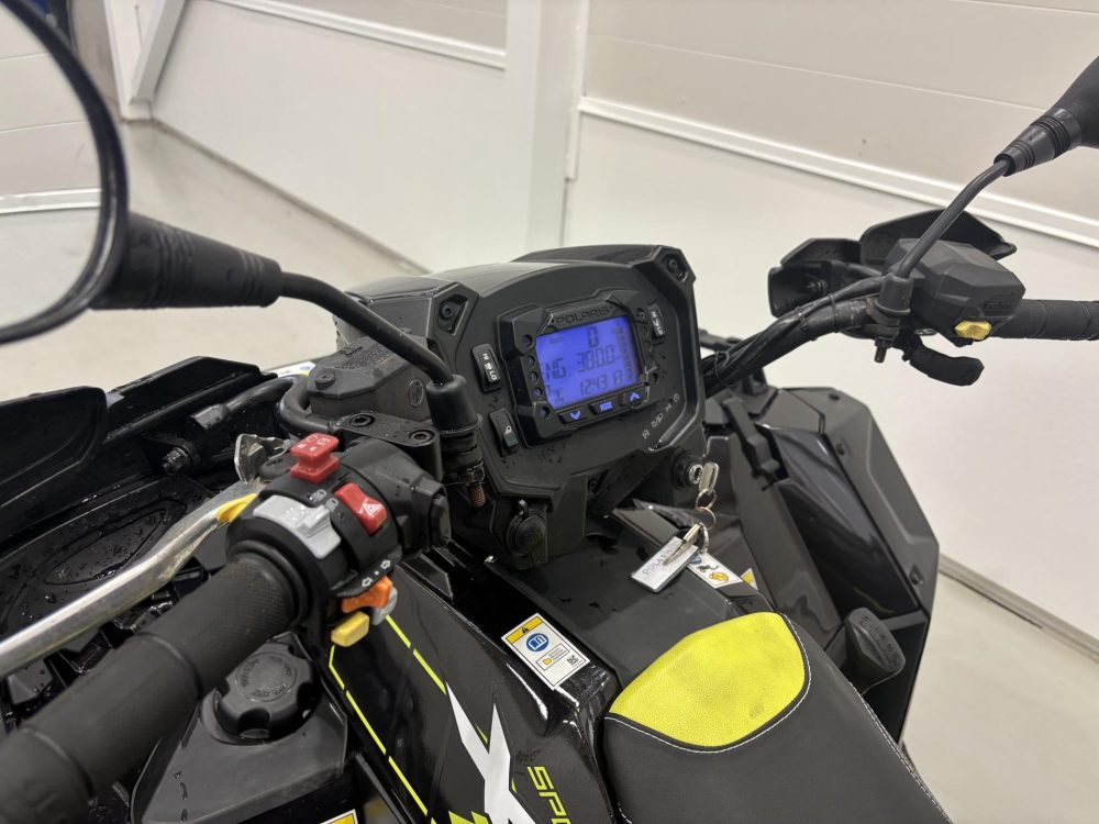 Polaris Sportsman 11